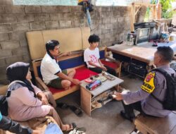 Bhabinkamtibmas Desa Padamara Laksanakan Door to Door System, Edukasi Warga tentang Kamtibmas dan Pelayanan Kepolisian
