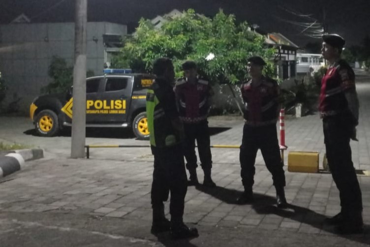 Upaya Preventif Sat Samapta Polres Lombok Barat Jaga Kondusivitas Kamtibmas di Taman Mandali