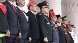 Polres Sumbawa Barat Hadiri dan Amankan Upacara Peringatan HUT Ke-81 RI di Lapangan Graha Fitrah