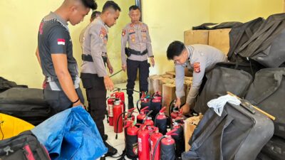 Siaga Bahaya Kebakaran, Polres Bima Kota Pasang APAR di Titik Strategis
