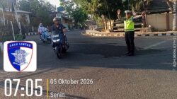 Sat Lantas Polres Dompu Gelar Strong Point Pagi, Pastikan Arus Lalu Lintas Lancar dan Aman